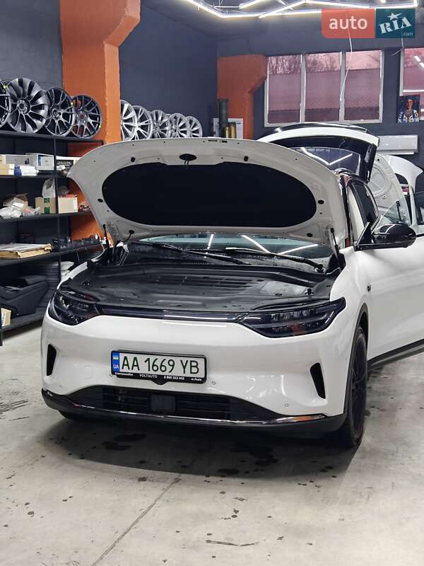 Внедорожник / Кроссовер Leapmotor С11 2023 в Черновцах