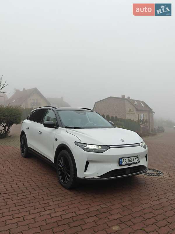 Внедорожник / Кроссовер Leapmotor С11 2023 в Черновцах