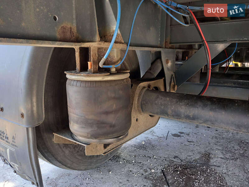 Тентованный борт (штора) - полуприцеп LeciTrailer 3E19SD 2004 в Чернигове