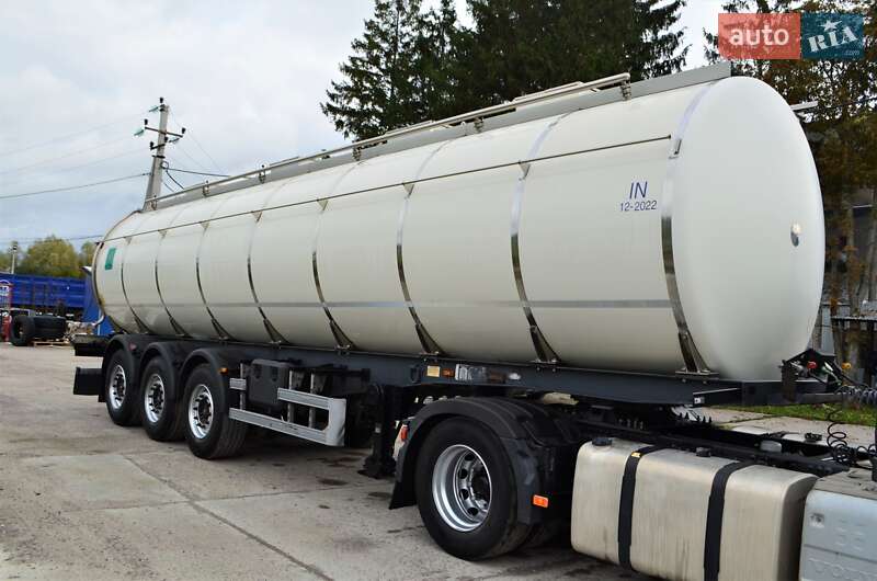 Цистерна полуприцеп LeciTrailer 3Е20 2011 в Львове