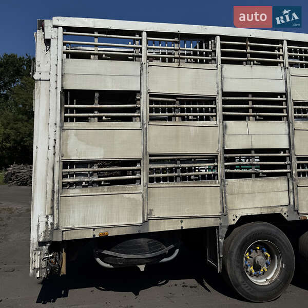 Для перевозки животных - полуприцеп LeciTrailer SR 2005 в Шептицькому