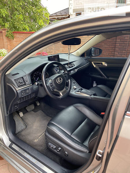 Хетчбек Lexus CT 2016 в Луцьку фото 14 Хетчбек Lexus CT 2016 в Луцьку