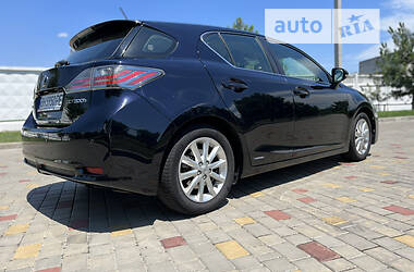 Хэтчбек Lexus CT 2012 в Измаиле