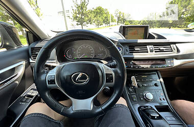 Хэтчбек Lexus CT 2012 в Измаиле