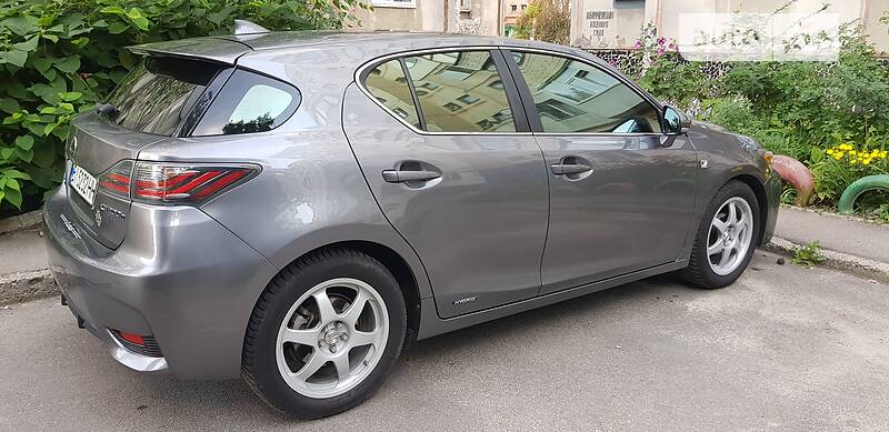 Хэтчбек Lexus CT 2014 в Полтаве фото Хэтчбек Lexus CT 2014 в Полтаве