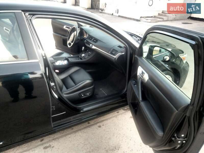 Хетчбек Lexus CT 2013 в Києві