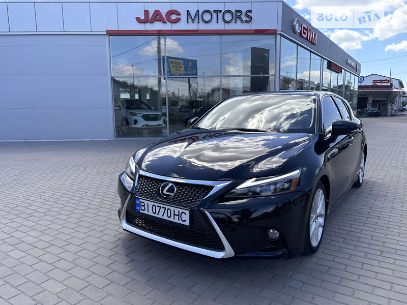 Хетчбек Lexus CT 2015 в Полтаві