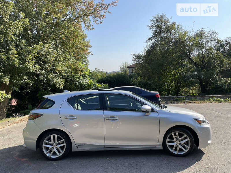 Хэтчбек Lexus CT 2014 в Львове фото 3 Хэтчбек Lexus CT 2014 в Львове