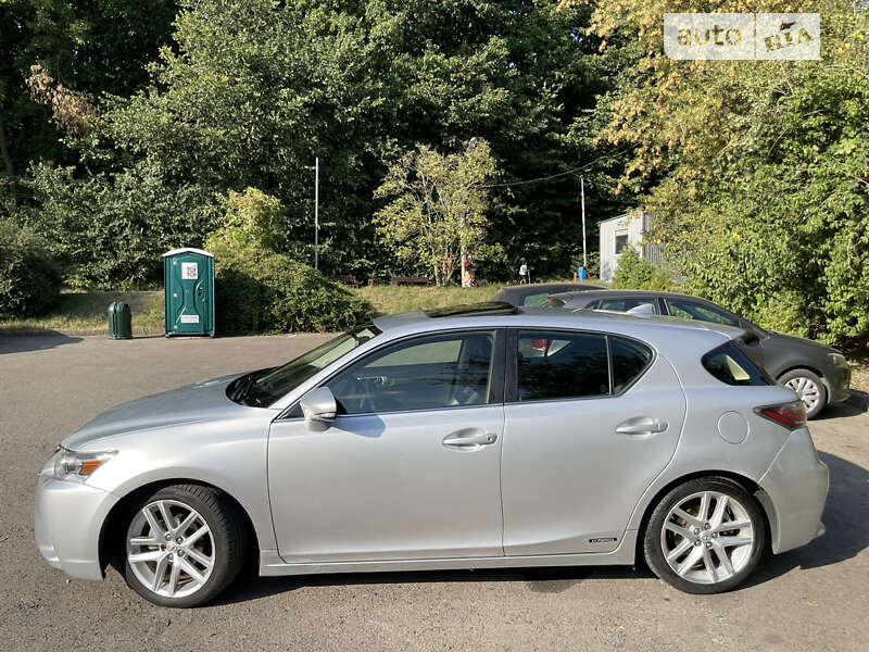 Хэтчбек Lexus CT 2014 в Львове фото 16 Хэтчбек Lexus CT 2014 в Львове