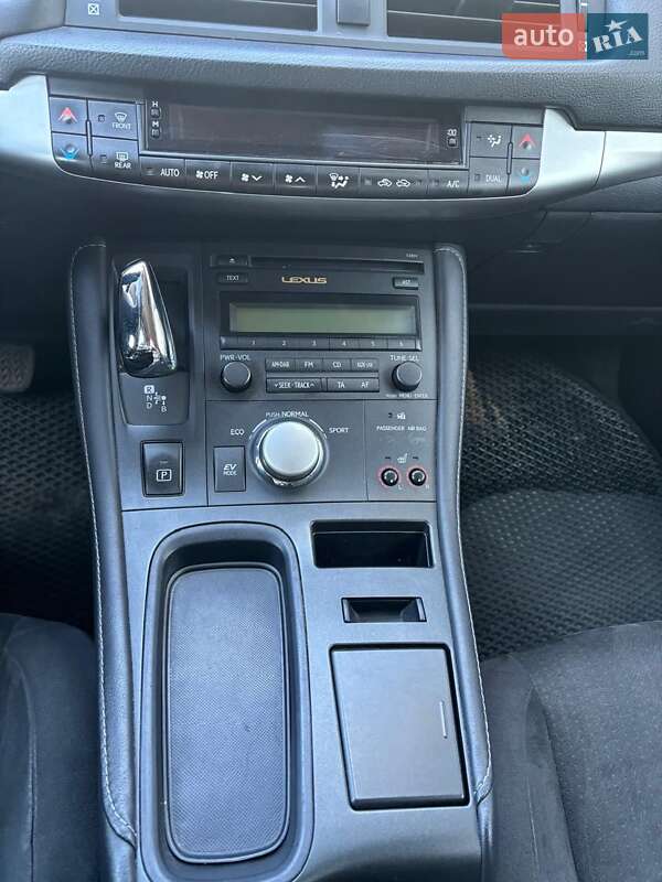 Хетчбек Lexus CT 2011 в Ужгороді фото 9 Хетчбек Lexus CT 2011 в Ужгороді