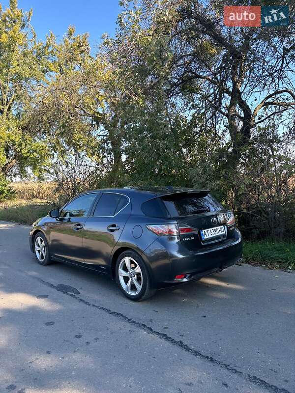 Хетчбек Lexus CT 2011 в Ужгороді фото 3 Хетчбек Lexus CT 2011 в Ужгороді