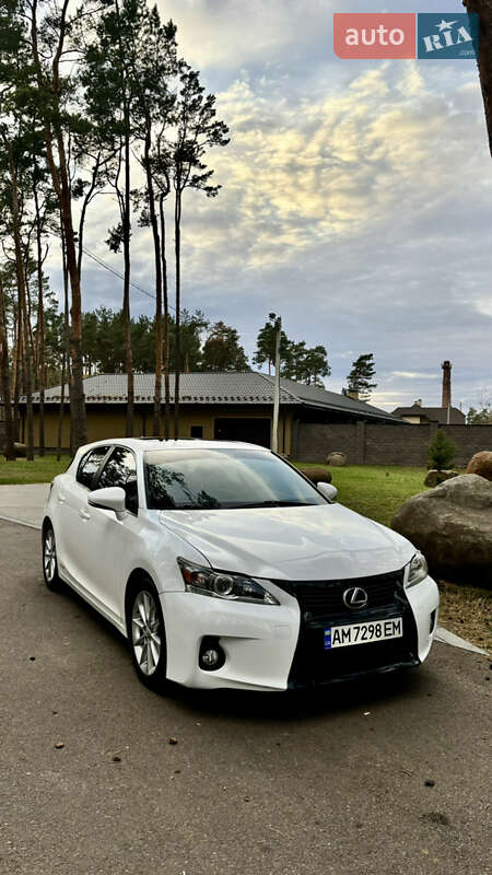 Lexus CT 2012