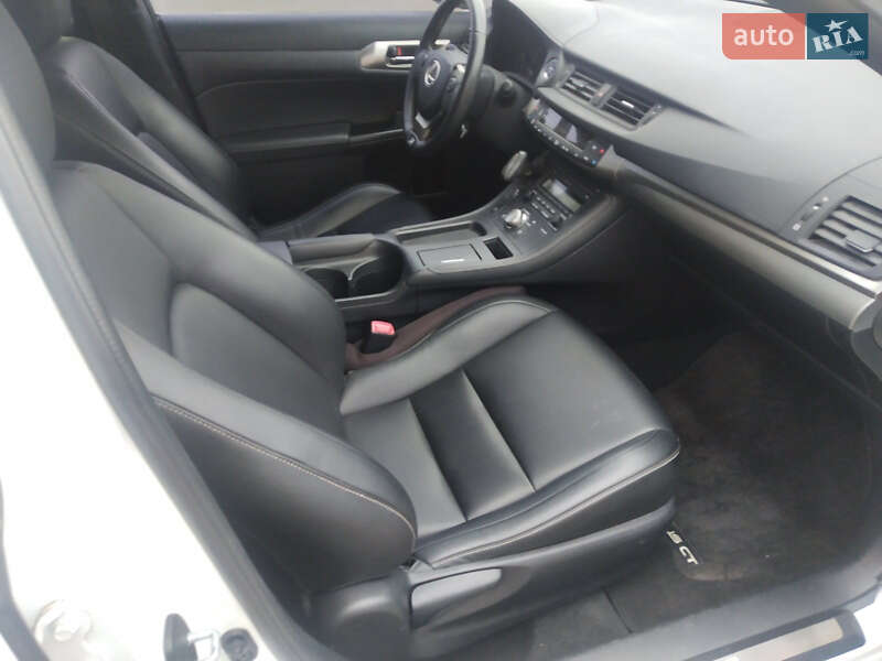 Хэтчбек Lexus CT 2015 в Одессе