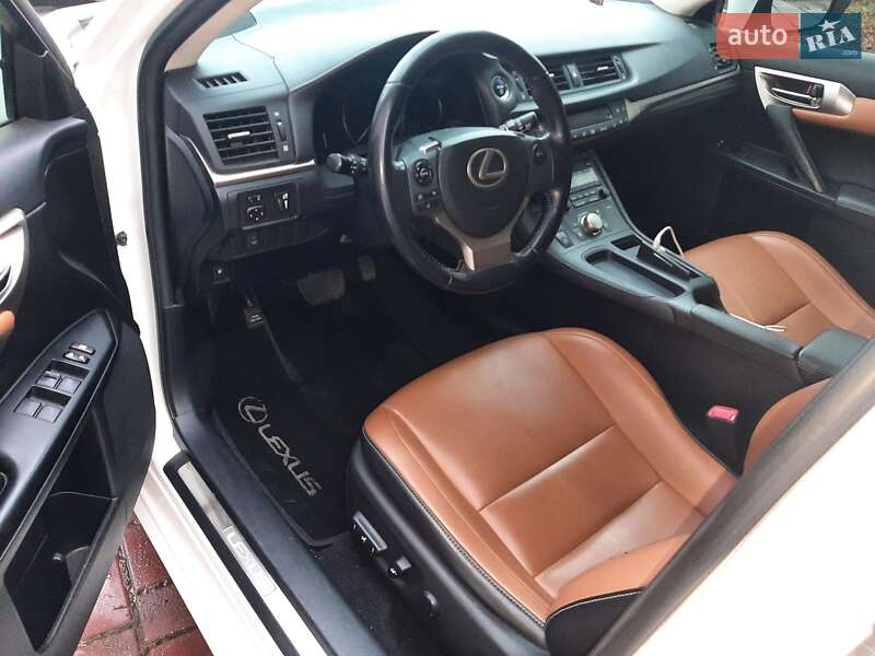 Хэтчбек Lexus CT 2015 в Одессе