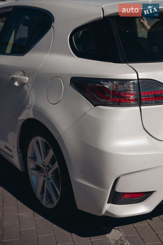 Хэтчбек Lexus CT 2014 в Одессе