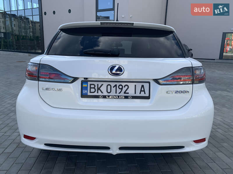 Хэтчбек Lexus CT 2011 в Ровно