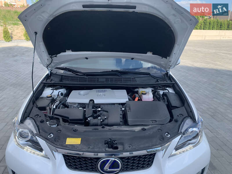 Хэтчбек Lexus CT 2011 в Ровно