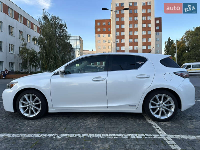 Хэтчбек Lexus CT 2012 в Одессе