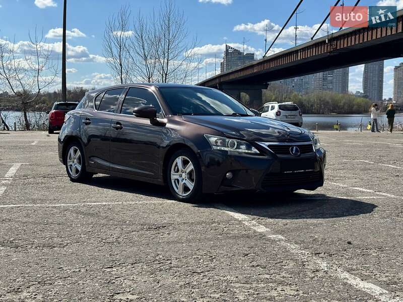 Хетчбек Lexus CT 2014 в Києві фото 4 Хетчбек Lexus CT 2014 в Києві