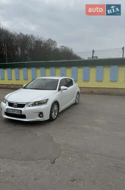 Хэтчбек Lexus CT 2011 в 