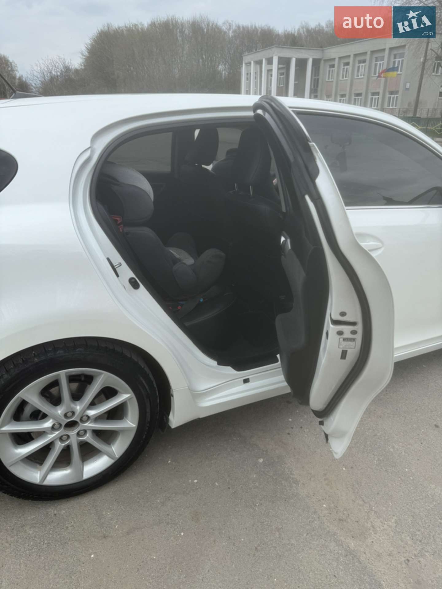 2011 Lexus CT - мініатюра 13