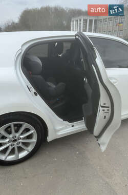 Хэтчбек Lexus CT 2011 в 