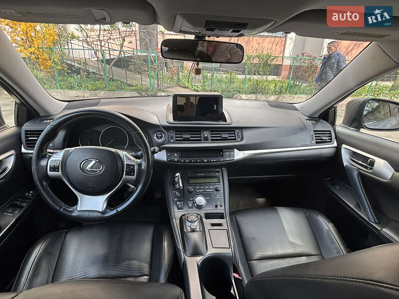 Хэтчбек Lexus CT 2012 в Одессе