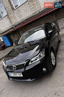 Хэтчбек Lexus CT 2011 в 