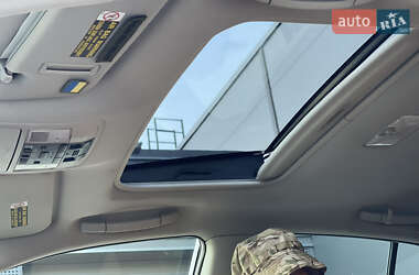 Хэтчбек Lexus CT 2012 в 