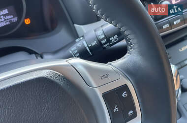 Хэтчбек Lexus CT 2012 в 