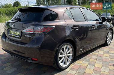 Хетчбек Lexus CT 2012 в 