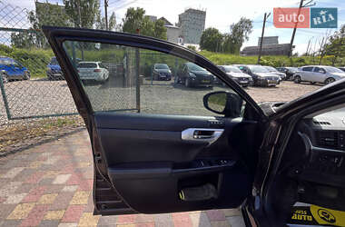 Хетчбек Lexus CT 2012 в 