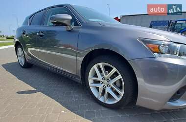 Хэтчбек Lexus CT 2016 в 