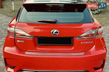Хэтчбек Lexus CT 2014 в 