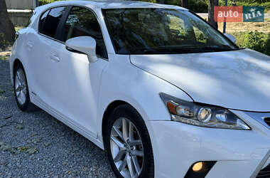 Хетчбек Lexus CT 2015 в 
