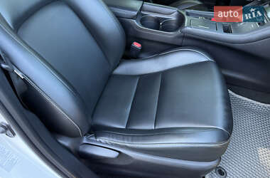 Хетчбек Lexus CT 2015 в 