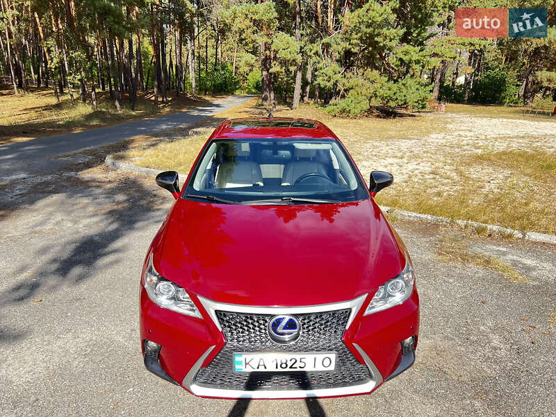 Хэтчбек Lexus CT 2013 в Киеве