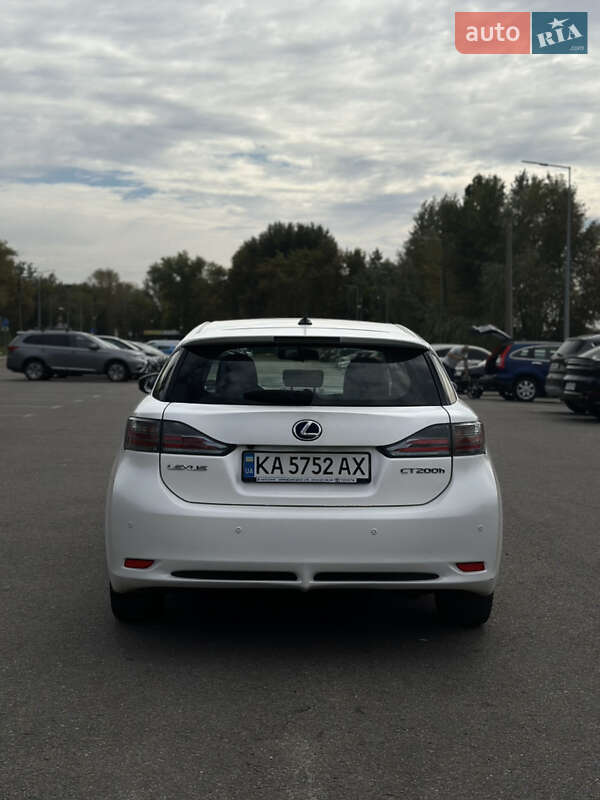 Хэтчбек Lexus CT 2011 в Киеве фото 6 Хэтчбек Lexus CT 2011 в Киеве