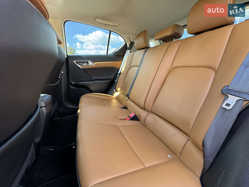 Хетчбек Lexus CT 2015 в Києві