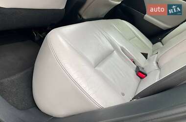 Хэтчбек Lexus CT 2011 в 