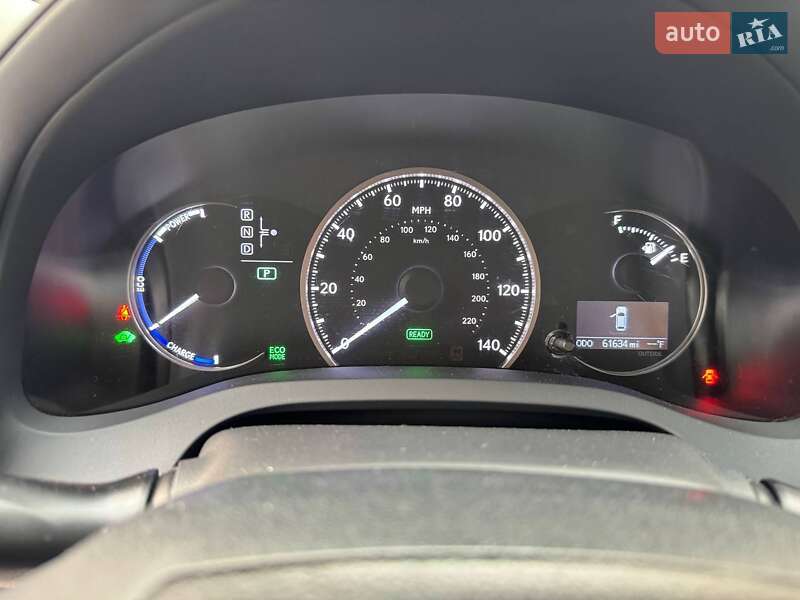 Хэтчбек Lexus CT 2017 в Киеве