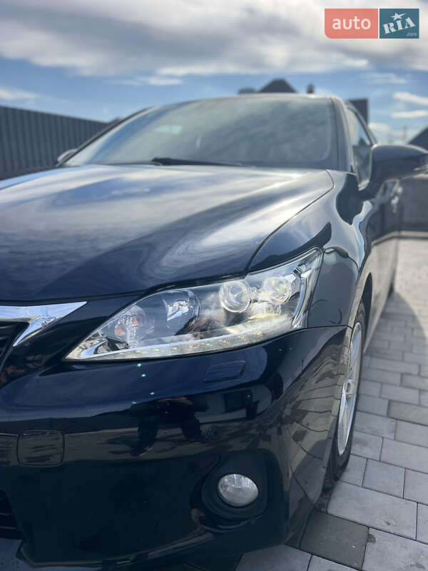 Хетчбек Lexus CT 2011 в Луцьку