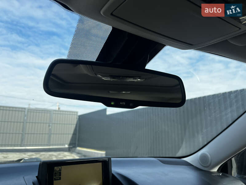 Хетчбек Lexus CT 2011 в Луцьку