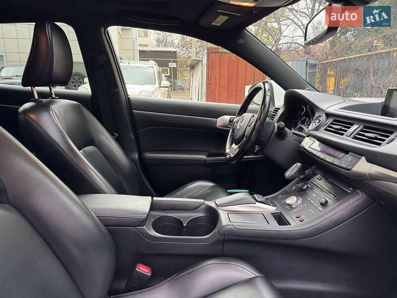 Хэтчбек Lexus CT 2016 в Одессе