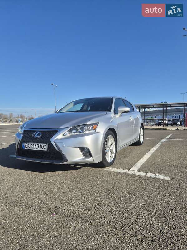 Хэтчбек Lexus CT 2015 в Киеве