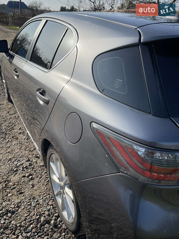 Хэтчбек Lexus CT 2013 в Николаеве
