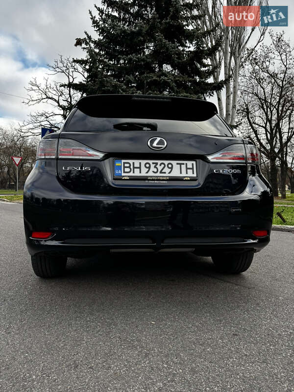 Хэтчбек Lexus CT 2011 в Николаеве