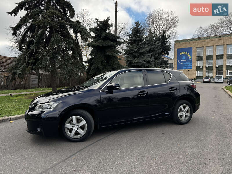 Хэтчбек Lexus CT 2011 в Николаеве
