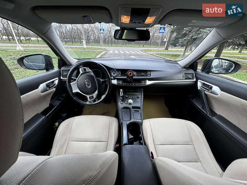 Хэтчбек Lexus CT 2011 в Николаеве