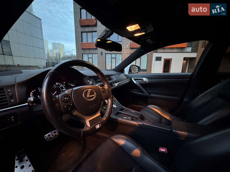 Хэтчбек Lexus CT 2014 в Киеве фото 18 Хэтчбек Lexus CT 2014 в Киеве